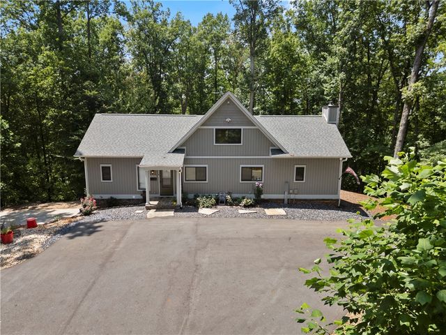 332 Two Rivers Drive, Westminster, SC 29693