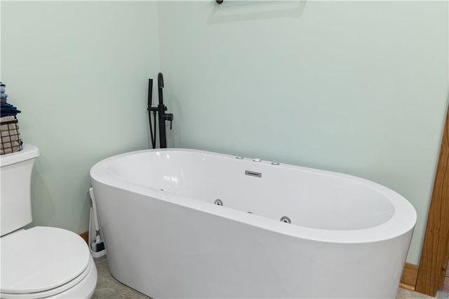332 Two Rivers Drive, Westminster, SC 29693