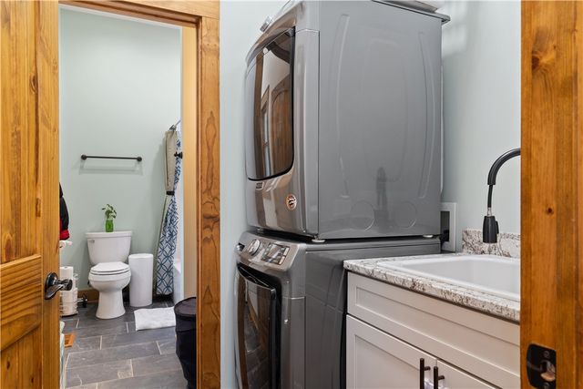 332 Two Rivers Drive, Westminster, SC 29693