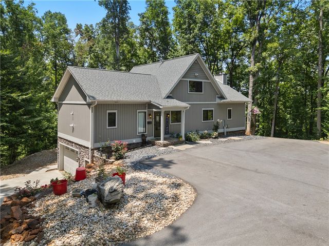 332 Two Rivers Drive, Westminster, SC 29693