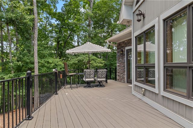 332 Two Rivers Drive, Westminster, SC 29693