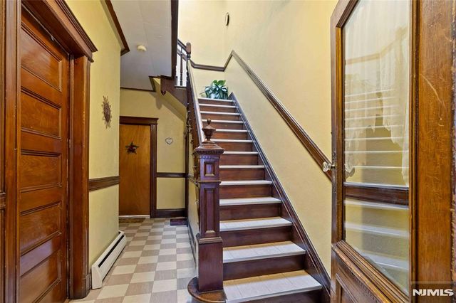 622 21st Street, Union City, NJ 07087