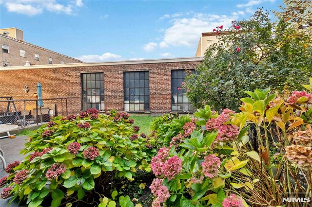 622 21st Street, Union City, NJ 07087