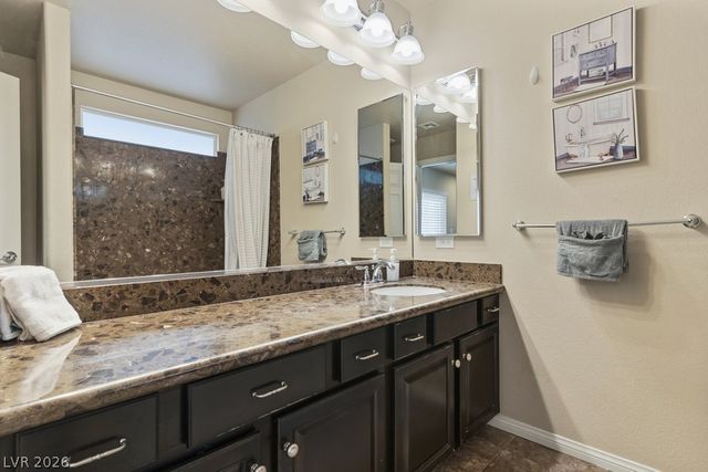 8430 Golden Amber Street, Las Vegas, NV 89139