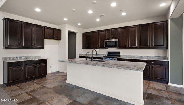 9710 E TUMBLEWEED Avenue, Mesa, AZ 85212