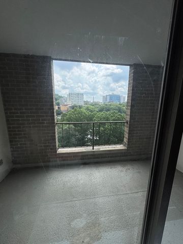 33 Pond 1005, Brookline, MA 02445