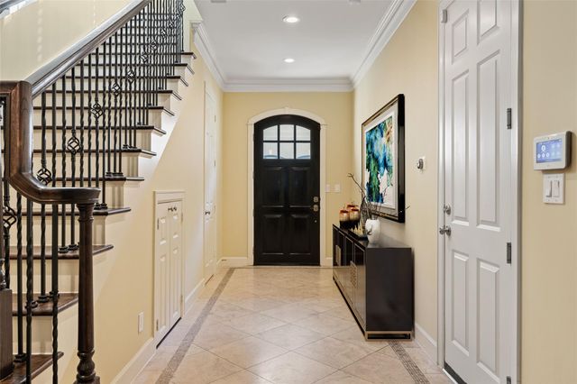6310 Hermann Lake Drive, Houston, TX 77021