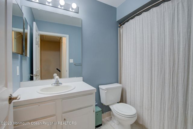 16 Gloucester Court 3, Freehold, NJ 07728