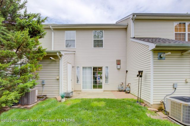 16 Gloucester Court 3, Freehold, NJ 07728