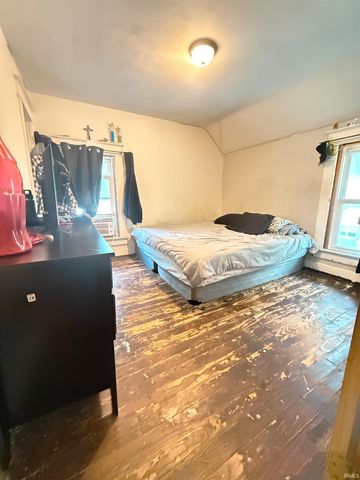 2947 WEISSER PARK Avenue, Fort Wayne, IN 46806