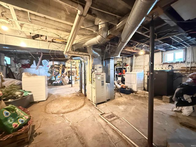 2947 WEISSER PARK Avenue, Fort Wayne, IN 46806
