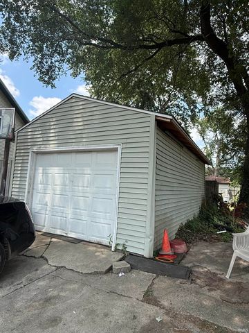 2947 WEISSER PARK Avenue, Fort Wayne, IN 46806