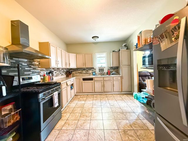 2947 WEISSER PARK Avenue, Fort Wayne, IN 46806