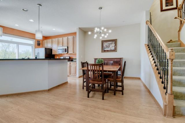 1805 Freedom Lane, Chanhassen, MN 55317