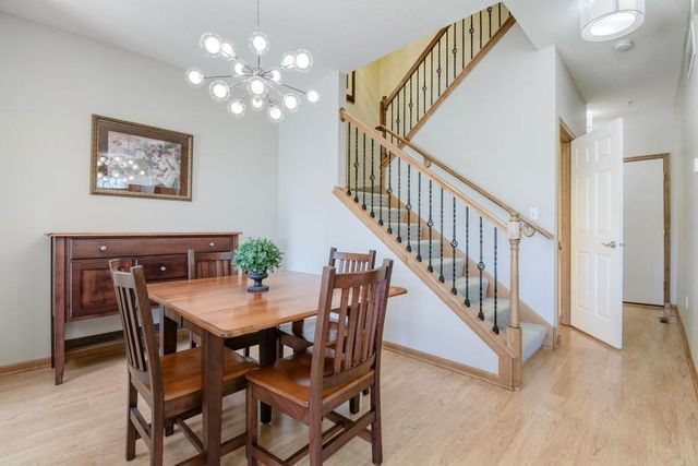 1805 Freedom Lane, Chanhassen, MN 55317