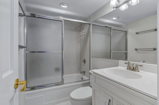 4200 N Ocean Drive 1-1705, Singer Island, FL 33404