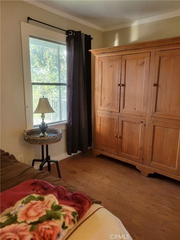 1934 Vineyard Avenue, Los Angeles, CA 90016