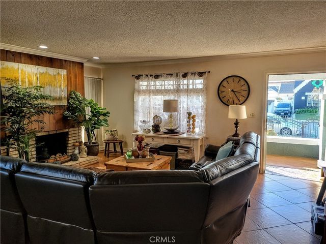 1934 Vineyard Avenue, Los Angeles, CA 90016