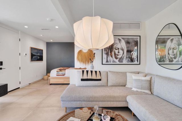 360 Cabrillo Road 103, Palm Springs, CA 92262