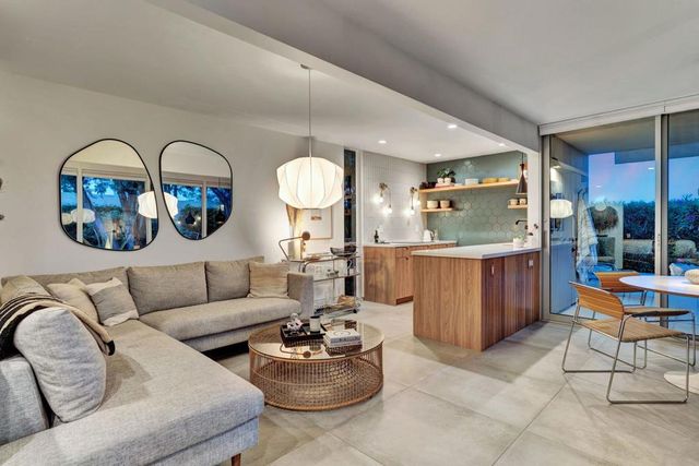 360 Cabrillo Road 103, Palm Springs, CA 92262