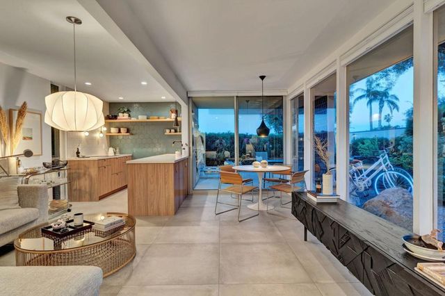 360 Cabrillo Road 103, Palm Springs, CA 92262