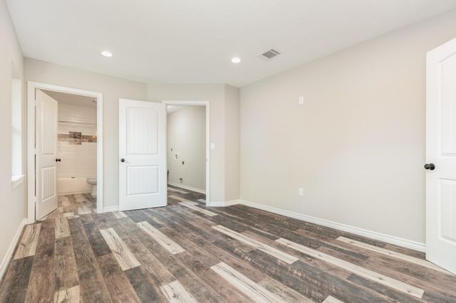 1211 Kirsten Street, La Marque, TX 77568