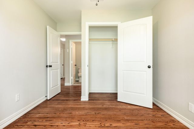 1211 Kirsten Street, La Marque, TX 77568