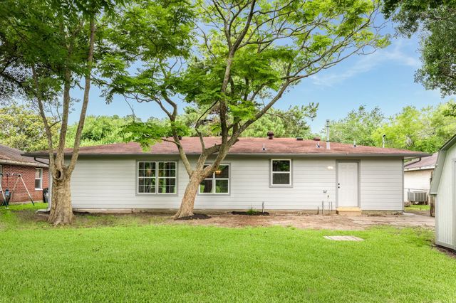 1211 Kirsten Street, La Marque, TX 77568