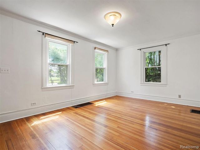 1713 Pontiac Trail, Ann Arbor, MI 48105