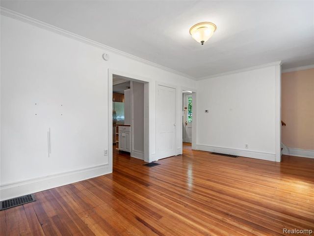 1713 Pontiac Trail, Ann Arbor, MI 48105