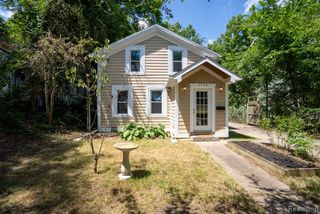 1713 Pontiac Trail, Ann Arbor, MI 48105