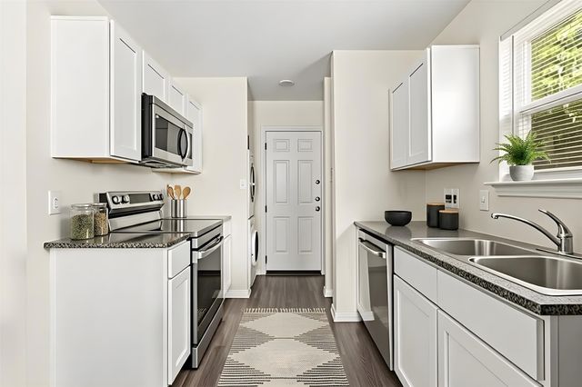 2614 Hooper Street, Dallas, TX 75215