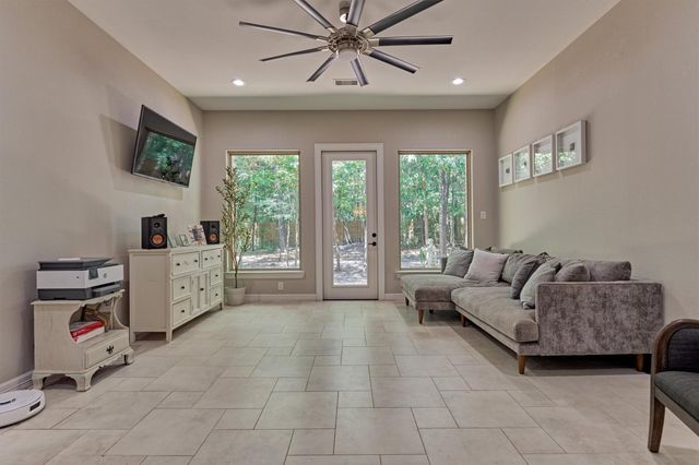 11404 Grand Harbor Boulevard, Montgomery, TX 77356