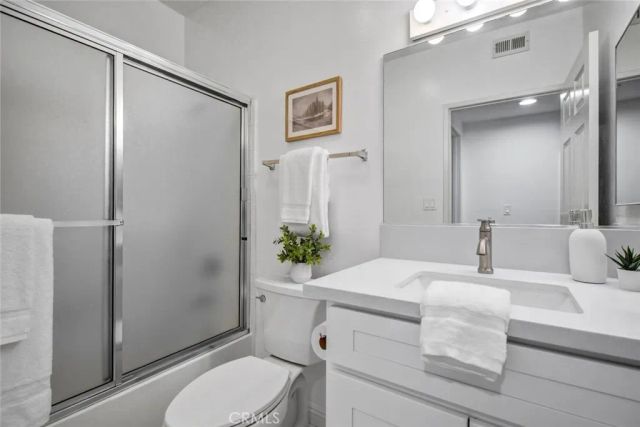 1921 Malcolm, Los Angeles, CA 90025