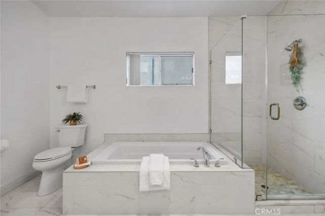 1921 Malcolm, Los Angeles, CA 90025