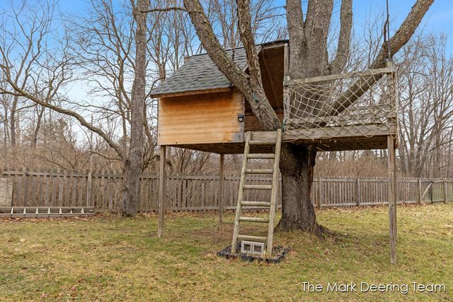 8471 45th Street SE, Ada, MI 49301