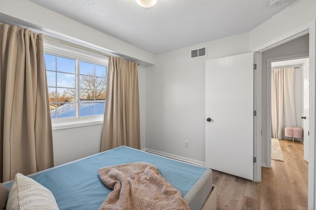 14430 Woodbridge Lane, Savage, MN 55378