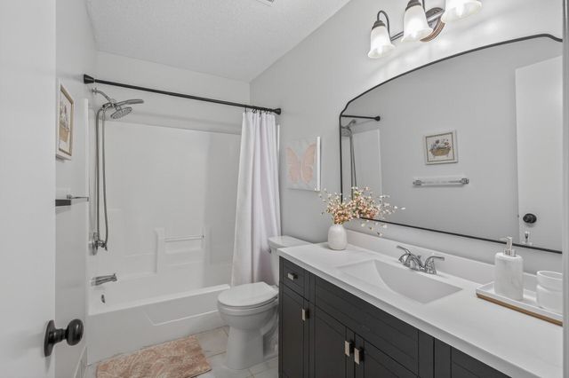 14430 Woodbridge Lane, Savage, MN 55378