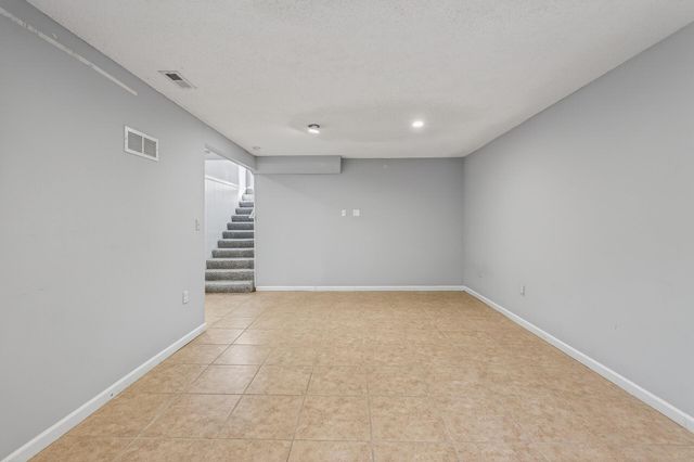 14430 Woodbridge Lane, Savage, MN 55378