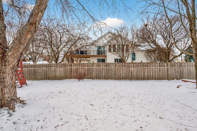 14430 Woodbridge Lane, Savage, MN 55378
