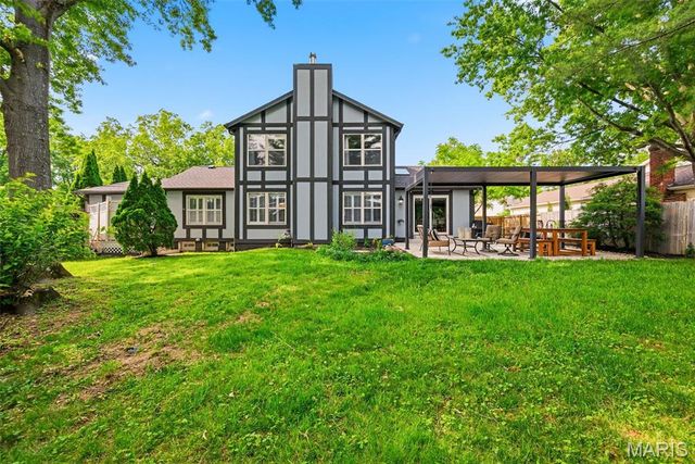 14954 Claymont Estates Drive, Chesterfield, MO 63017