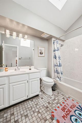 14954 Claymont Estates Drive, Chesterfield, MO 63017