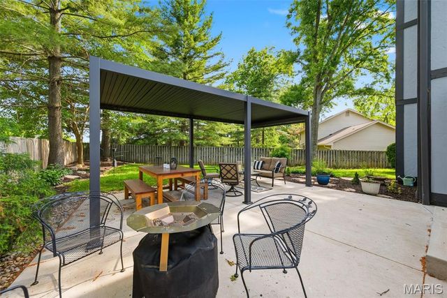 14954 Claymont Estates Drive, Chesterfield, MO 63017