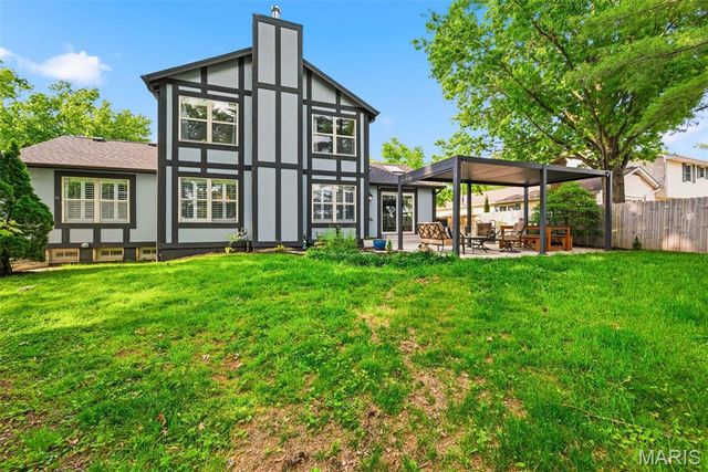 14954 Claymont Estates Drive, Chesterfield, MO 63017
