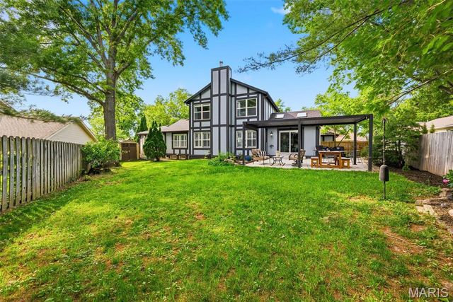 14954 Claymont Estates Drive, Chesterfield, MO 63017