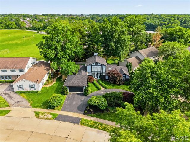 14954 Claymont Estates Drive, Chesterfield, MO 63017