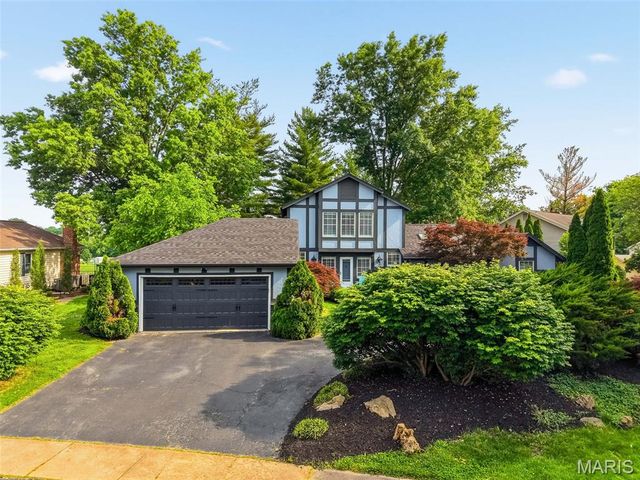14954 Claymont Estates Drive, Chesterfield, MO 63017