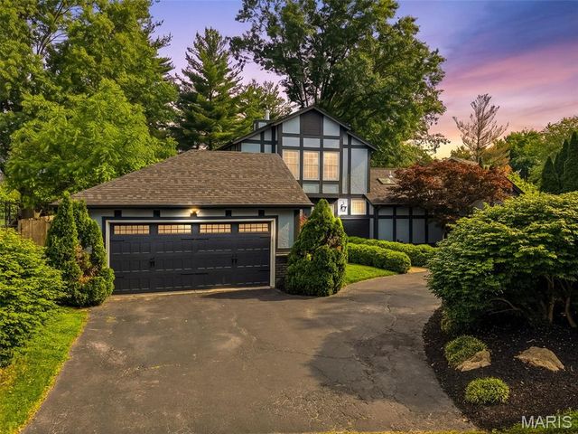 14954 Claymont Estates Drive, Chesterfield, MO 63017