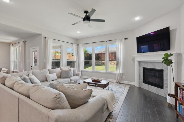 1146 Berrydale Drive, Northlake, TX 76226