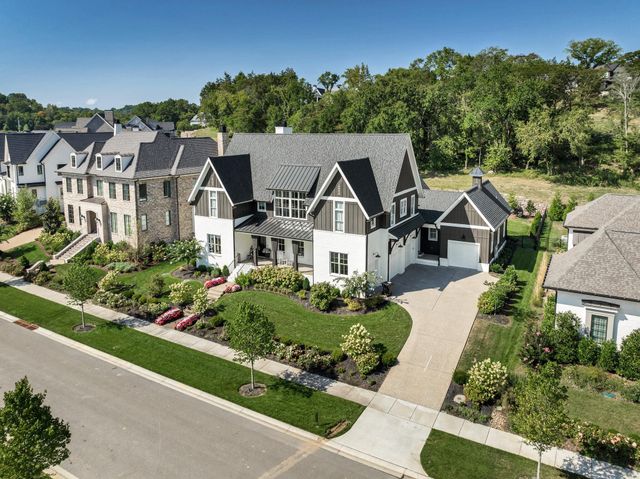 9029 Passiflora Ct, College Grove, TN 37046